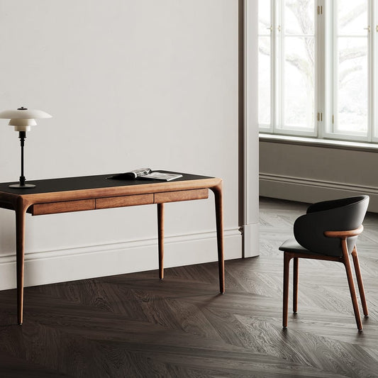 LATUS Schreibtisch mit Lederauflage im Raum – Lorenz Laurent Home