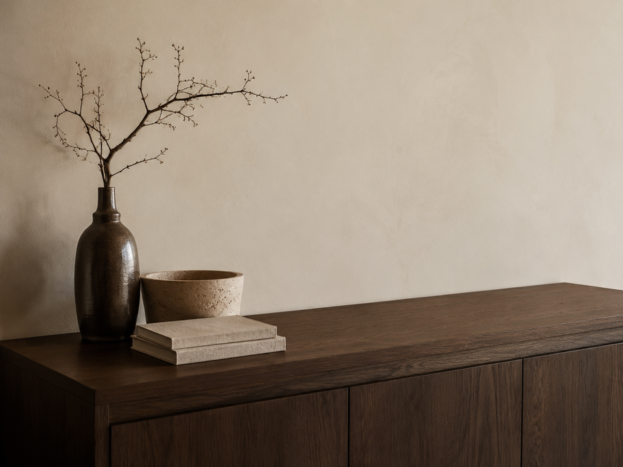 Sideboard und Regal dekorieren