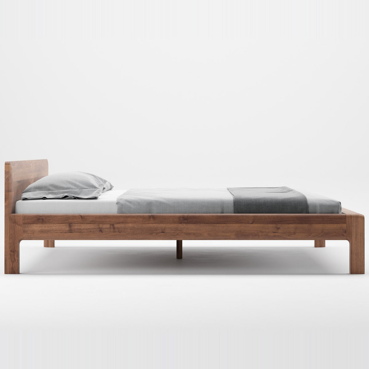 INVITO Bett aus Massivholz – Lorenz Laurent Home