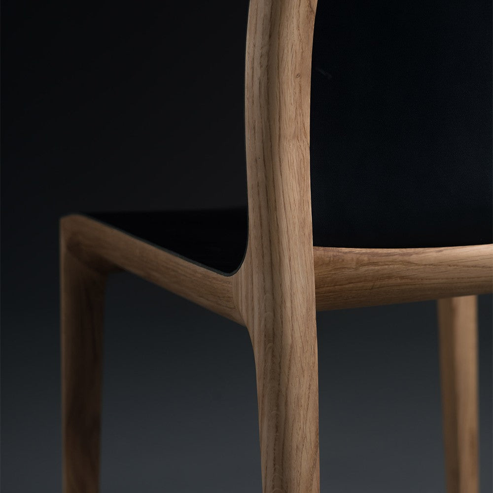 INVITO Stuhl im Raum – Lorenz Laurent Home