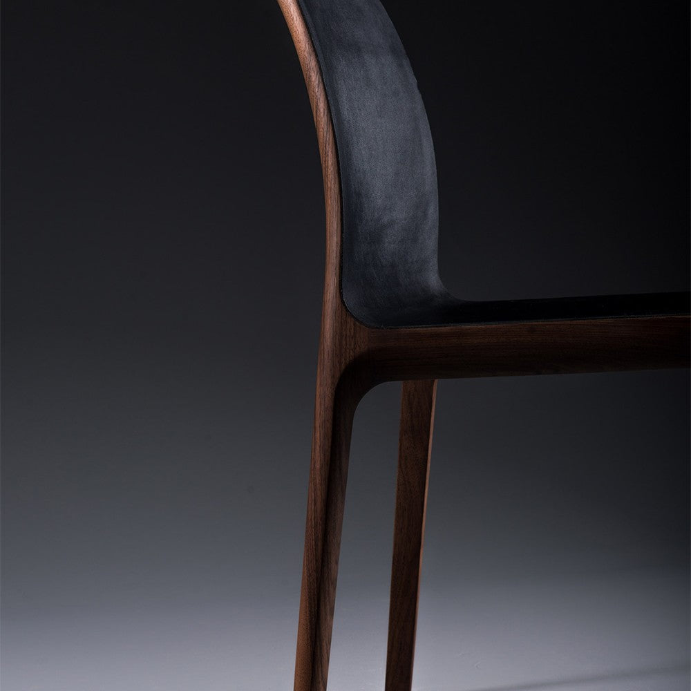 INVITO Stuhl im Raum – Lorenz Laurent Home