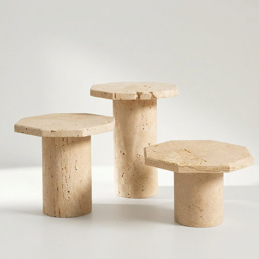BABUR Ständer aus cremebeigem Travertin, mattiert, im 3er-Set mit 10 bis 18 cm Höhe – Lorenz Laurent Home