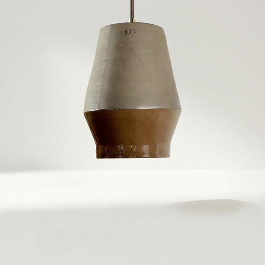 MAKUA Pendelleuchte in dunkler Schokoladenoptik aus Keramik, Ø 18 cm und 23,5 cm hoch – Lorenz Laurent Home