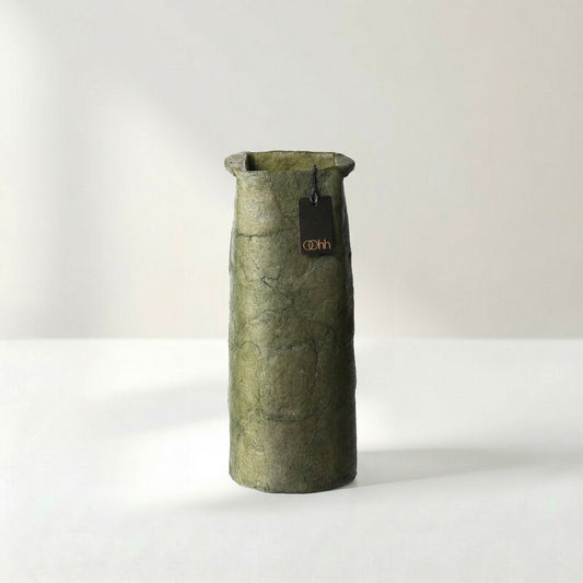OOhh Vase Hoch aus 100 Prozent recyceltem Papier, schlank und zylindrisch geformt – Lorenz Laurent Home