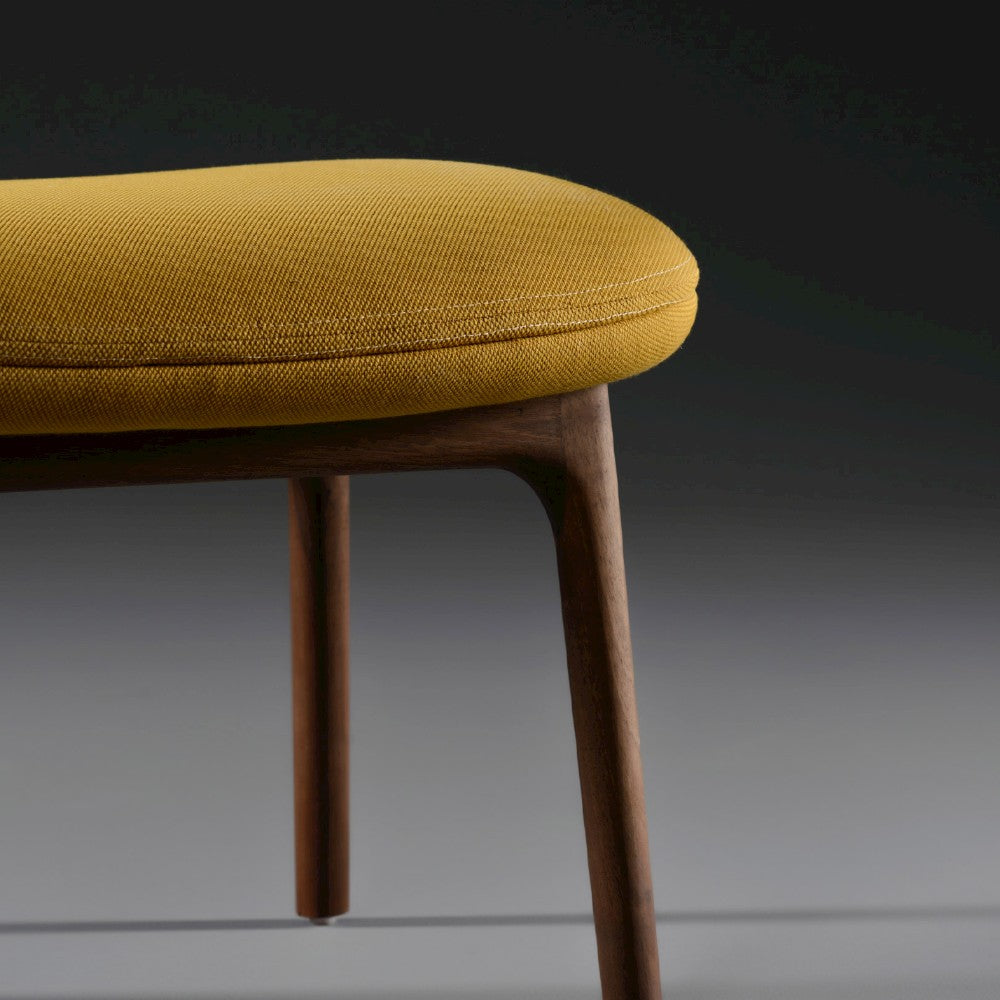 NEVA Hocker im Raum – Lorenz Laurent Home