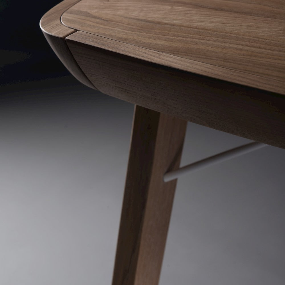 PICARD Schreibtisch im Raum – Lorenz Laurent Home
