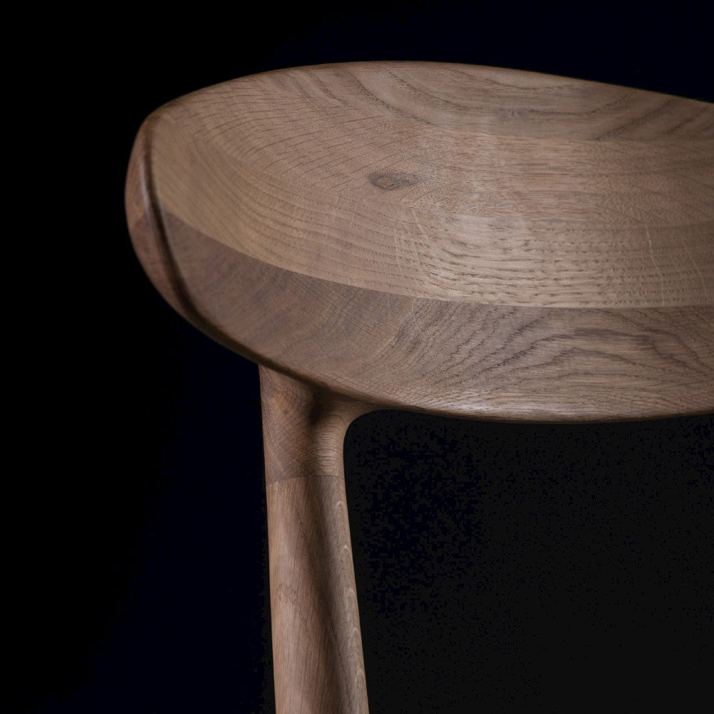 WU Stuhl im Raum – Lorenz Laurent Home